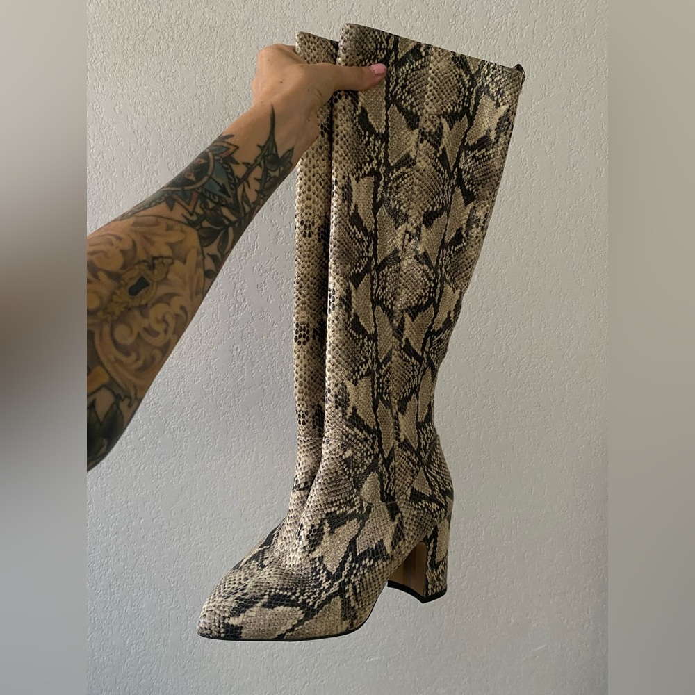 Sam Edelman Hai Snakeskin Boots 6.5
